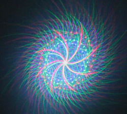 Проектор уличный лазерный новогодний для подсветки дома и деревьев Garden Flower RGB 3D    