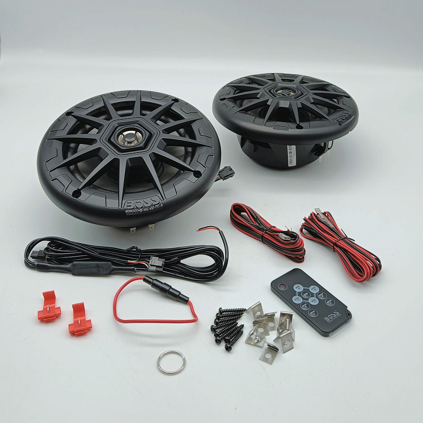 Морская акустика BOSS MRGB65B 200 Вт, 6.5'' RGB подсветка, комплект динамиков 2 шт, колонки для лодки, катера, яхты, мототехники, улицы водонепроницаемые 2-полосные всепогодные цв. белый