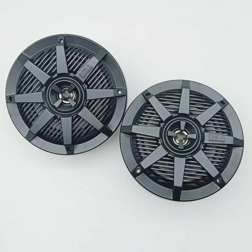 Морская акустика BOSS MR62B 200W, 6.5'', комплект динамиков 2 шт., колонки для лодки, катера, яхты водонепроницаемые 2-полосные, цв. черный